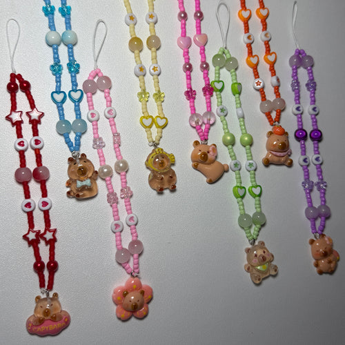 Capybara phone charms 🫧