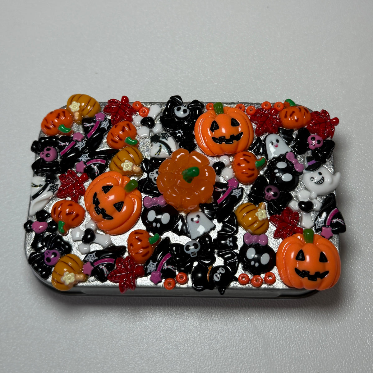 Halloween trinket tin 🎃👻