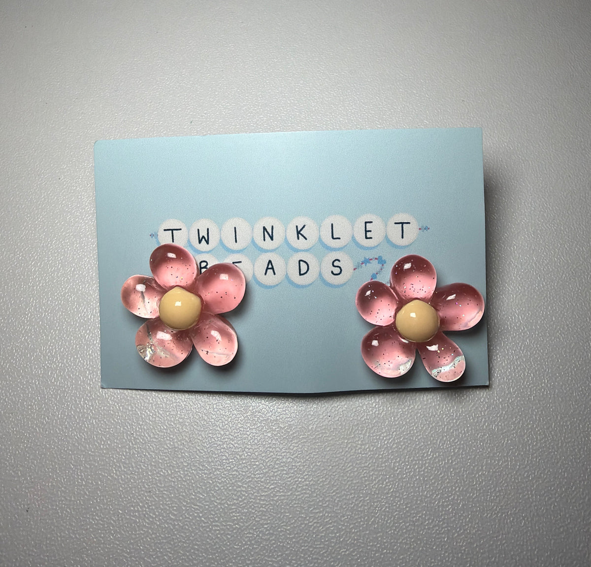 Pink flower earrings 🌸