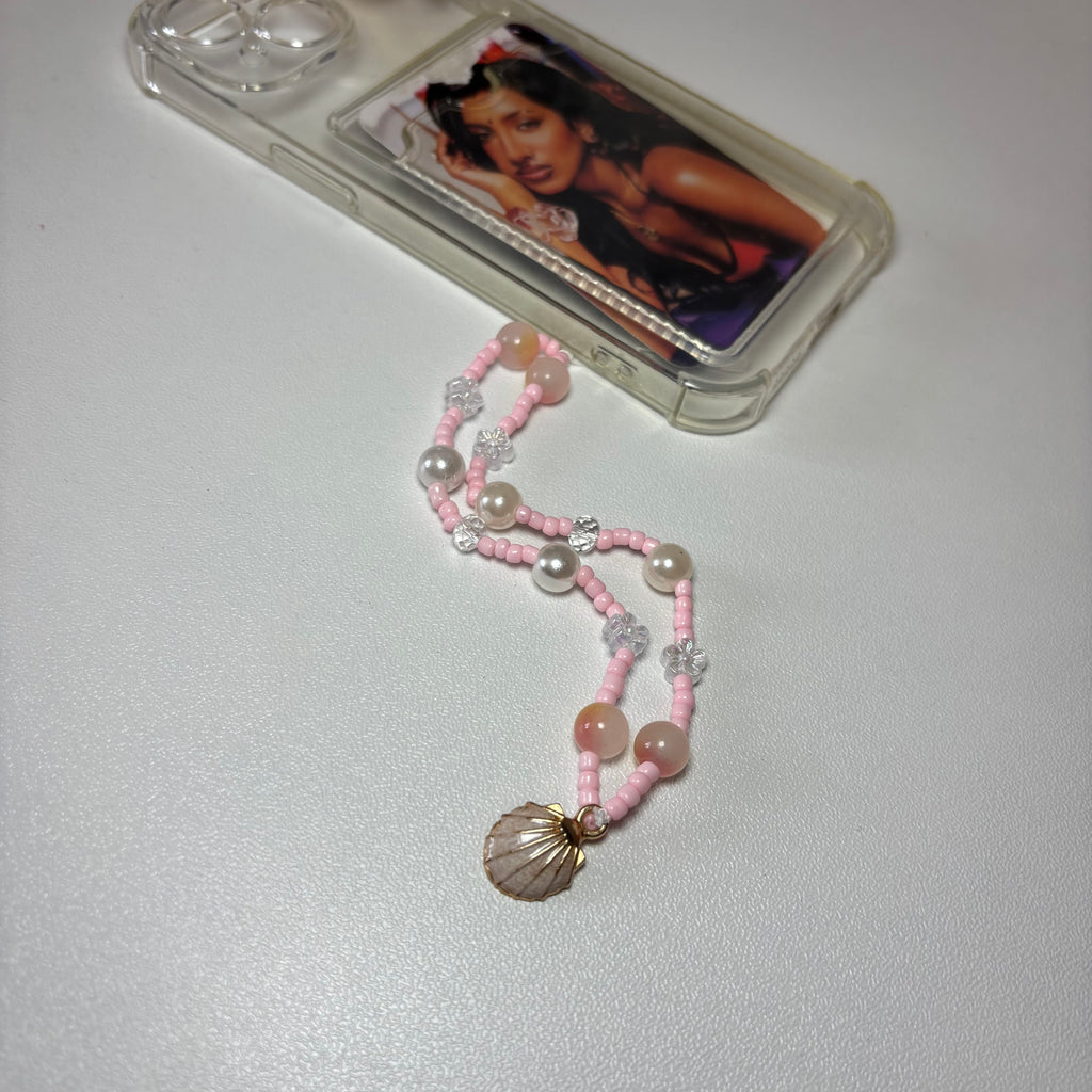 Peach clam shell phone charm 🫧