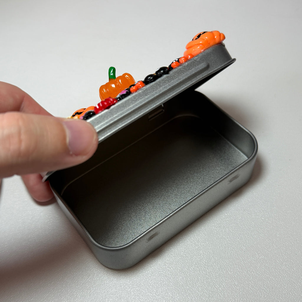 Halloween trinket tin 🎃👻